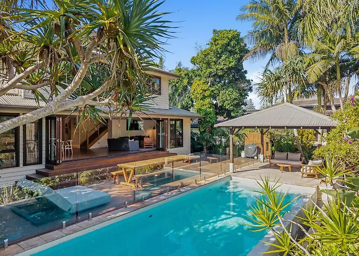 Away Guesthouse- Away On Shirley Lane